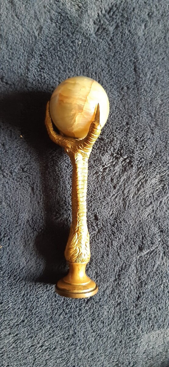 Pečeť - 3