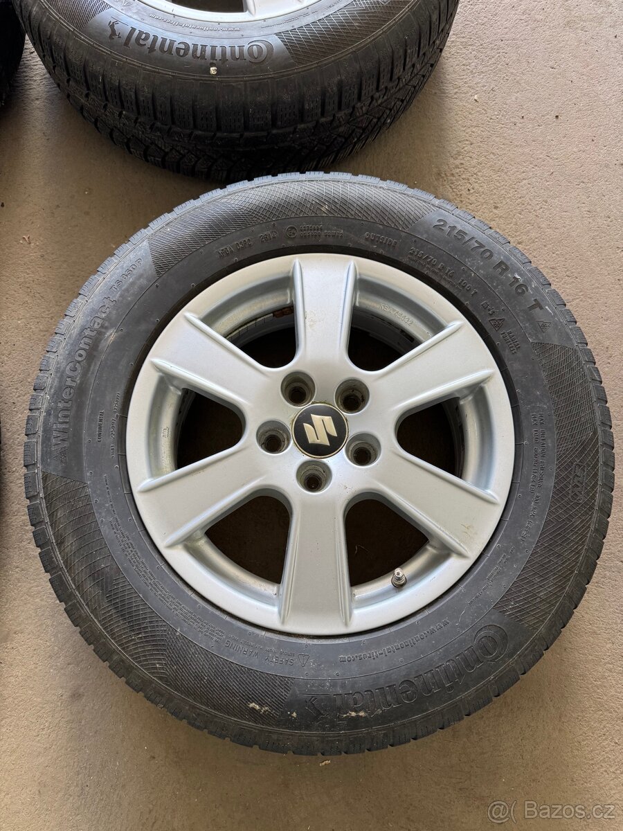 Suzuki Vitara kola - 3