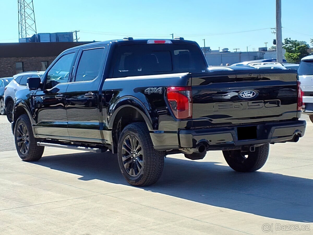 Ford F-150 XLT SuperCrew z roku 2024, s motorem 2.7L V6