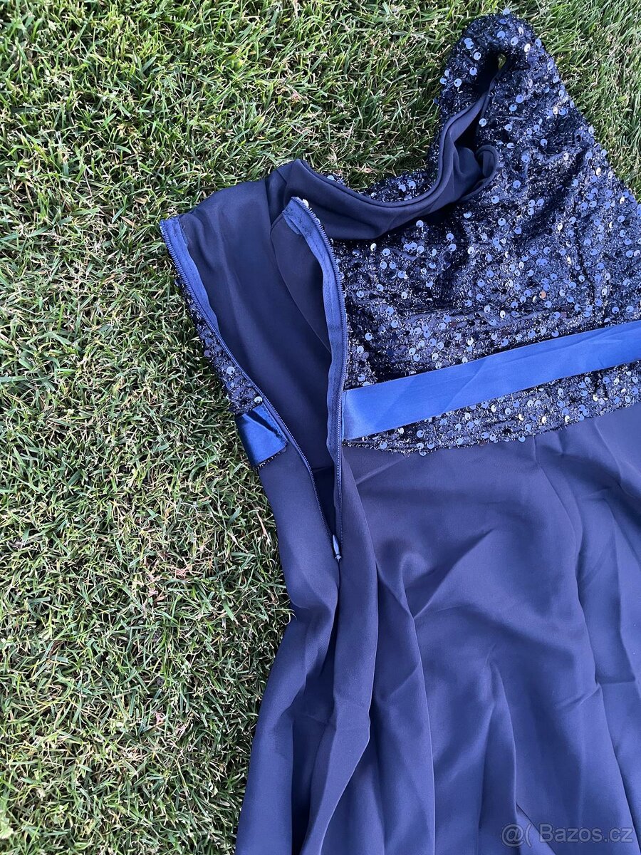 Nádherné společenské šaty - 3