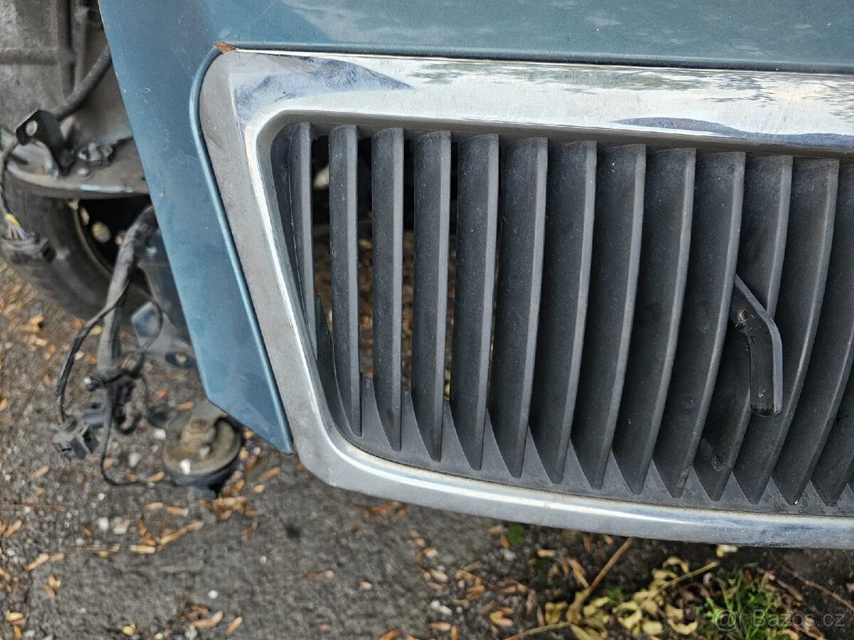 Přední nárazník a maska Škoda Octavia 2 - 3