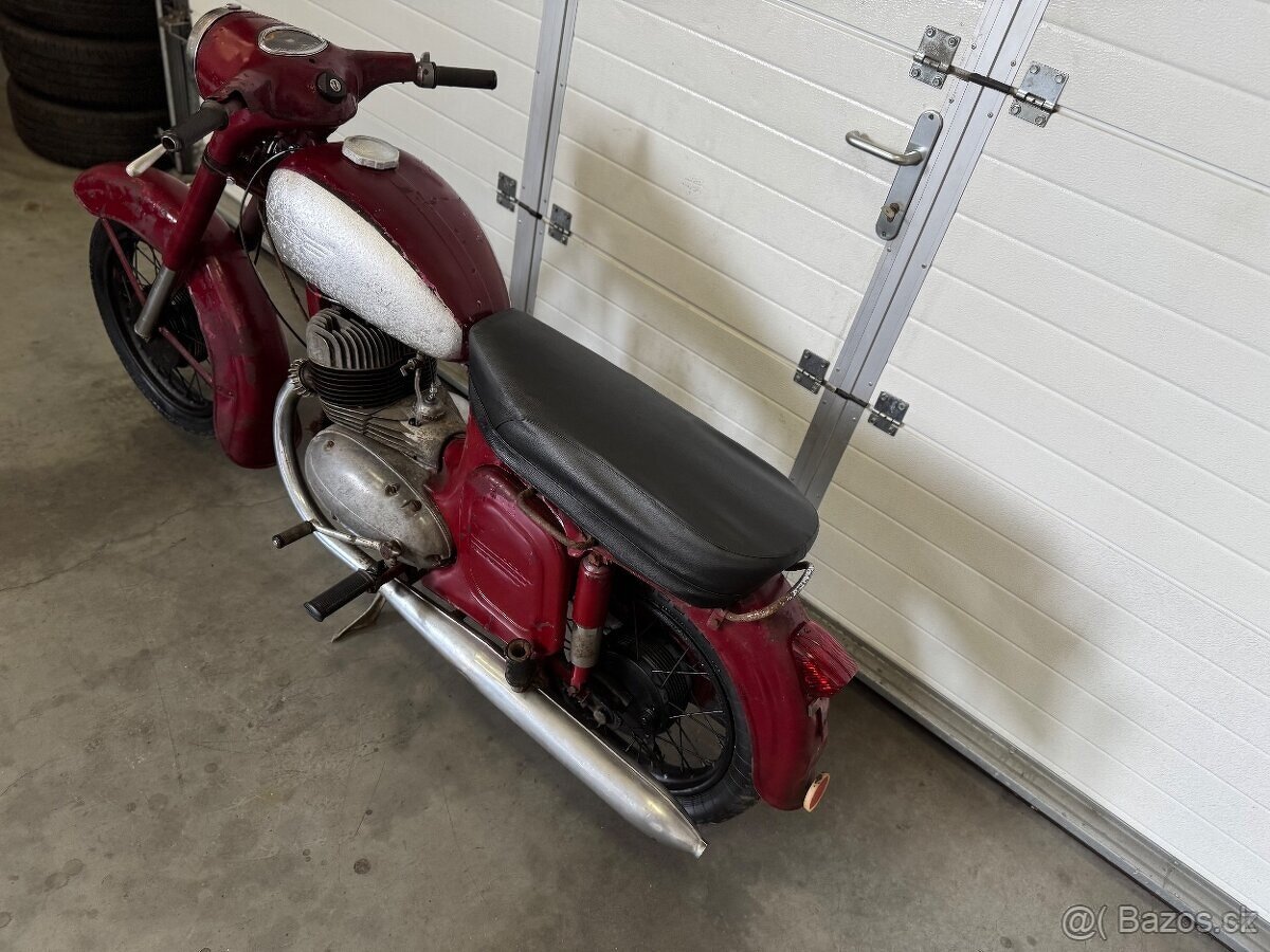 Jawa 350 typ 360 s TP a ŠPZ - 3