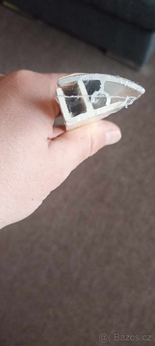 Hliníková přechodová lišta BUK - 3