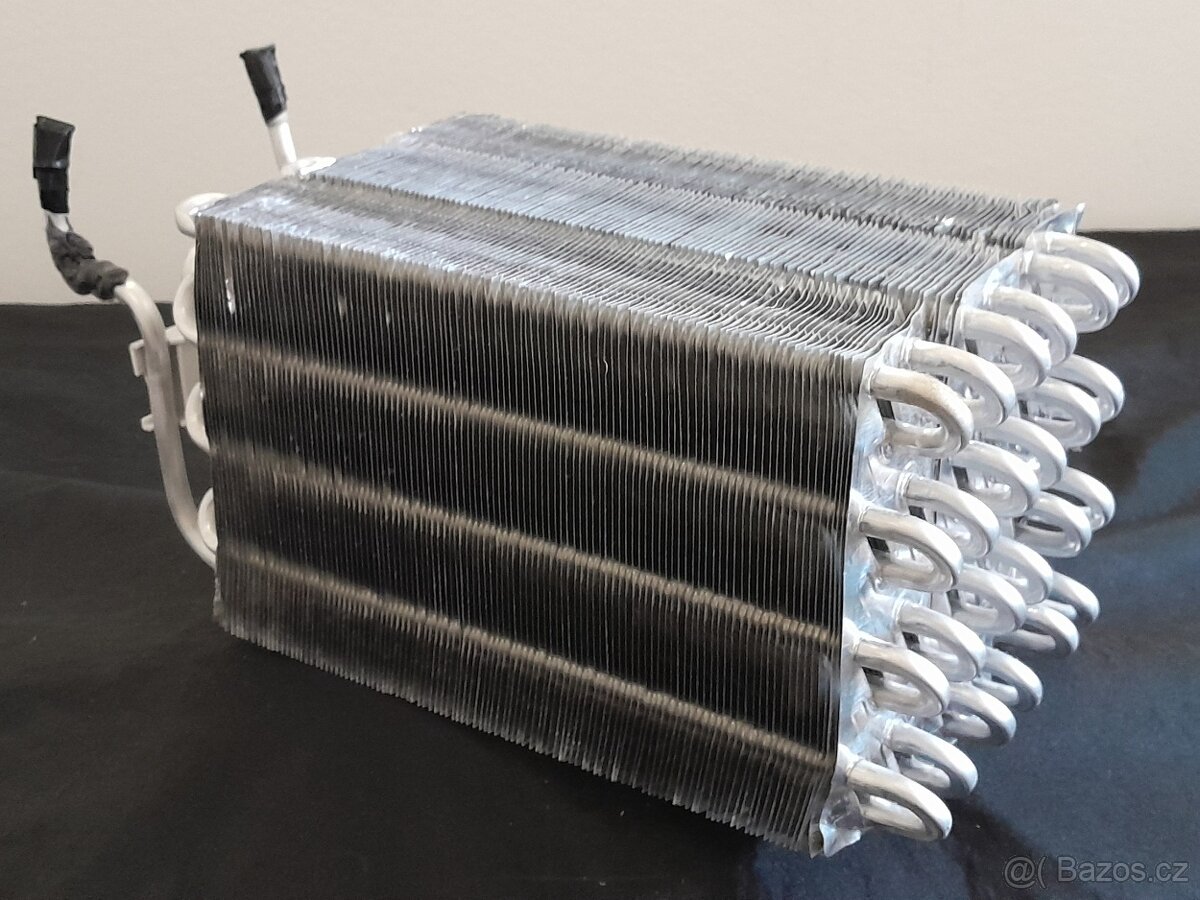 Výparník / kondenzátor sušičky Electrolux, trojitý / triple - 3