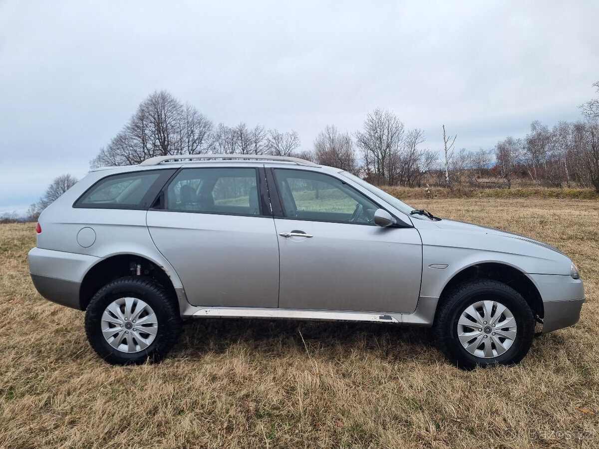 Alfa Romeo Crosswagon 1.9 jtd Q4 - 3