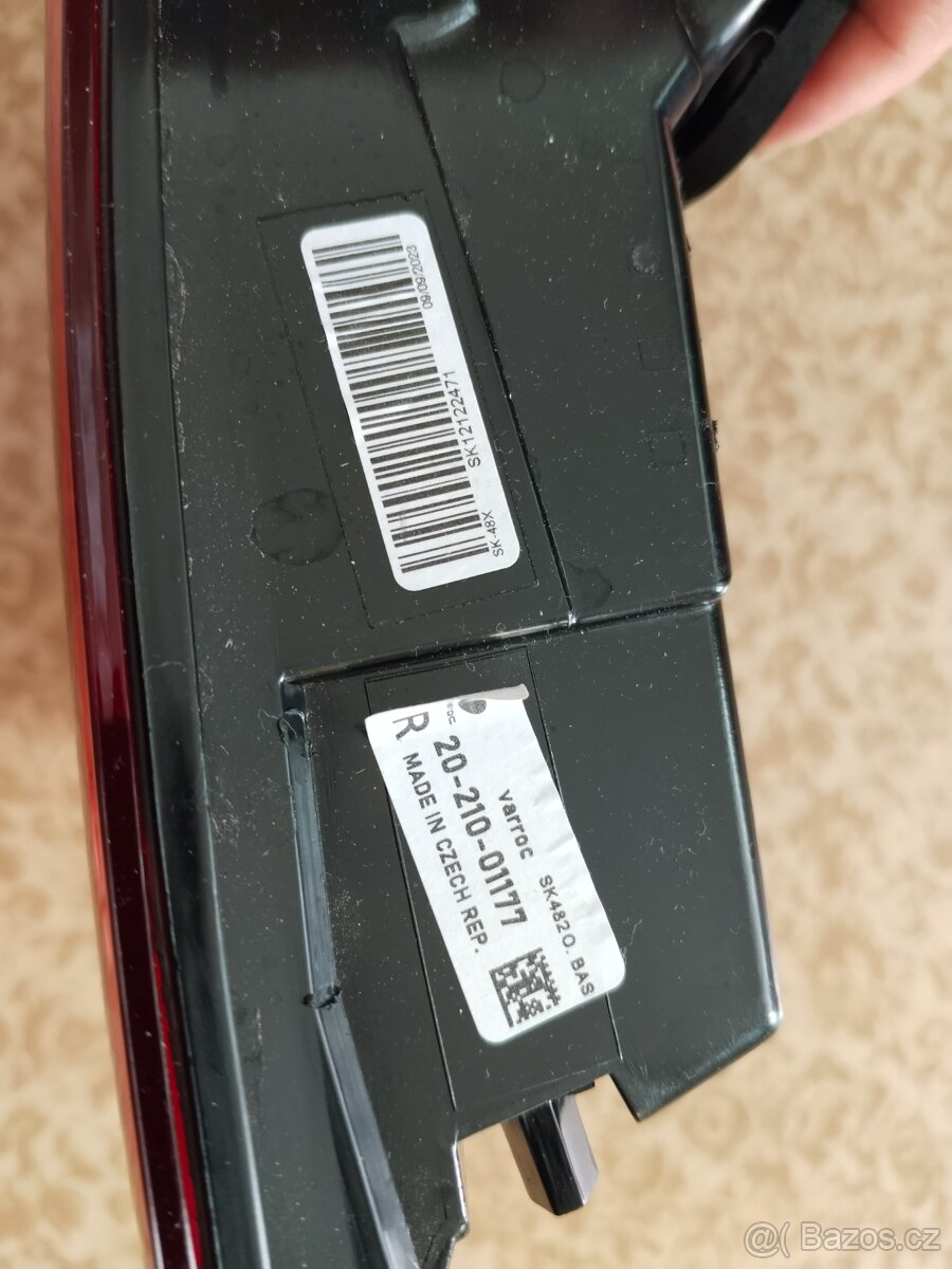 ŠKODA SUPERB III COMBI-ZADNÍ SVĚTLO pravé - 3