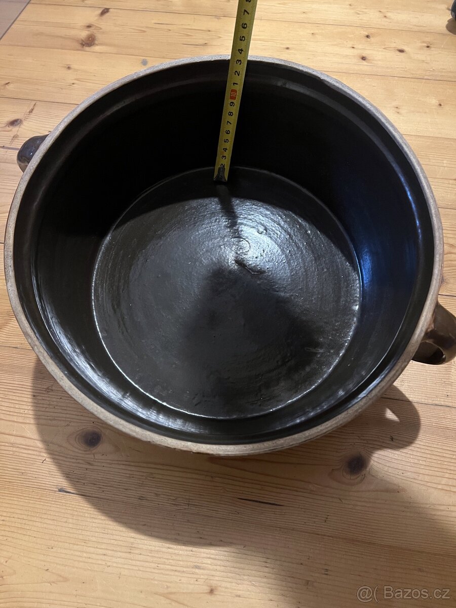 Starý keramický hrnec - 3