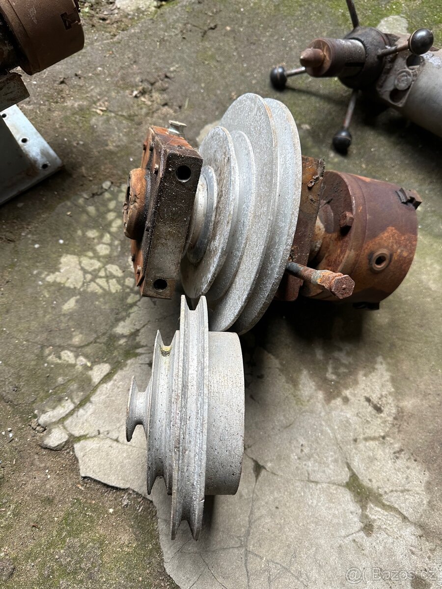 Vřeteno s univerzální - 3