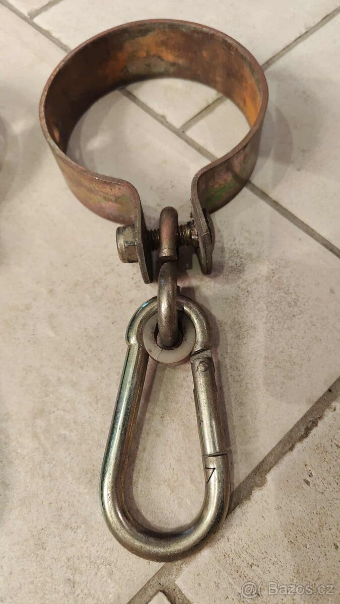 Uchycení houpačky s kruhovou objímkou a karabinou - 3