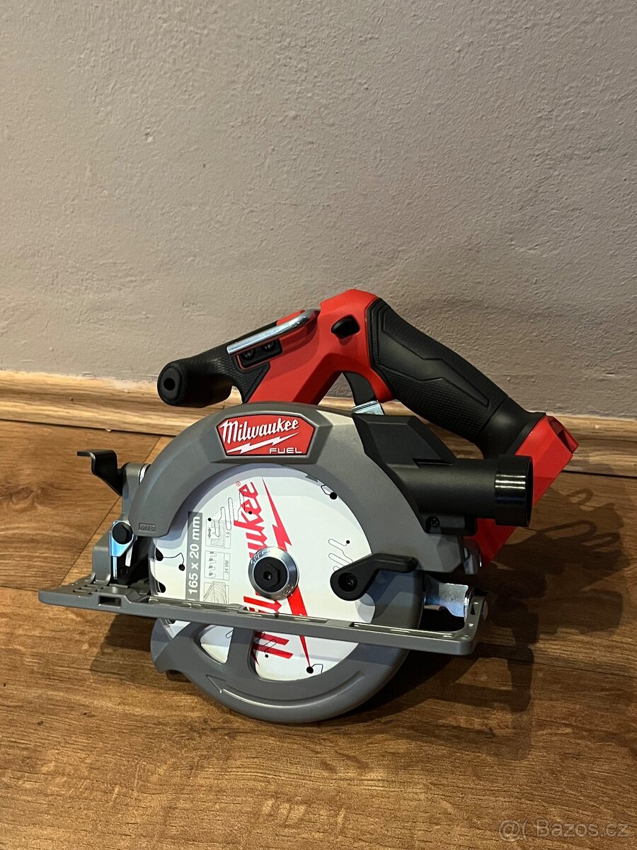 Bez AKU Milwaukee okružní pila M18 FCS552 - 3