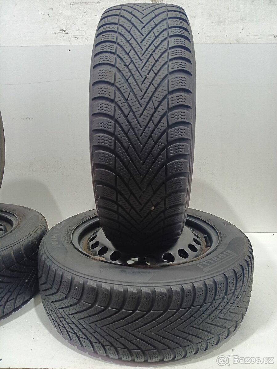 Zimní kola Ford 5x108 R16 pneu 205/55/16 Pirelli - 3