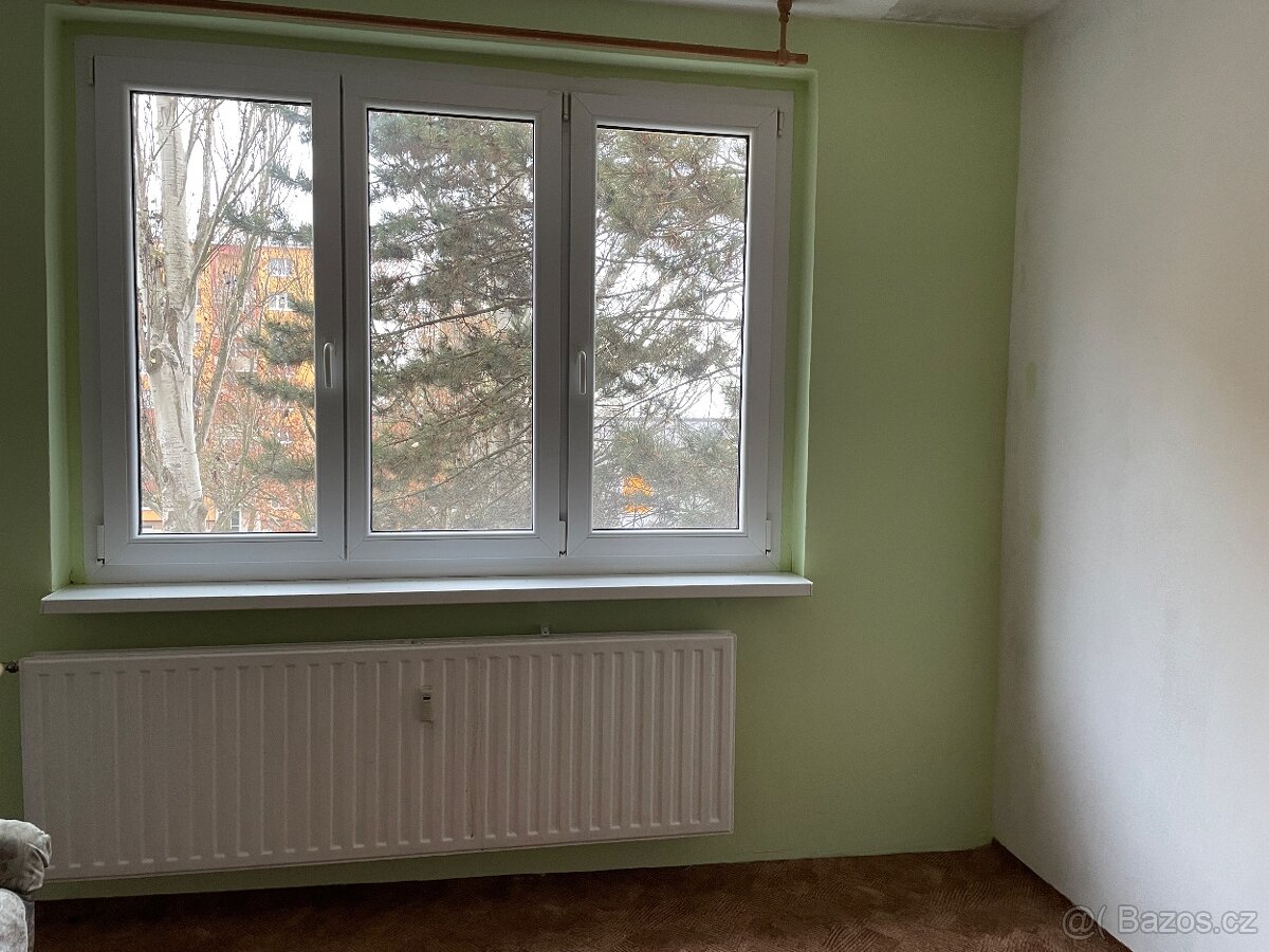 Pronajmu byt v Chomutově - 3