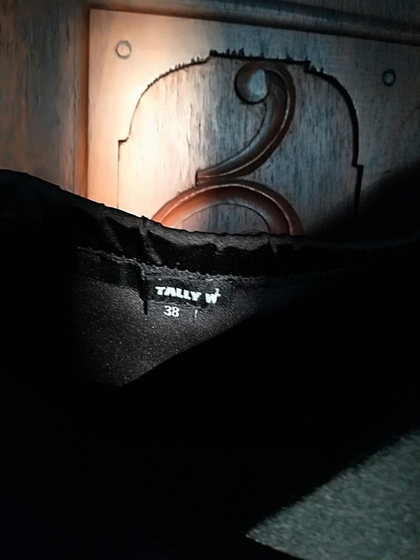 Šaty bez ramínek - 3