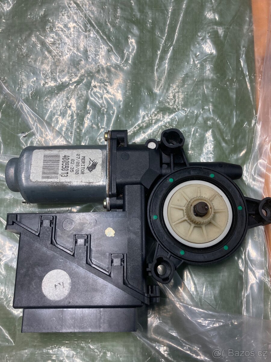 6Q1959801 Motor okna levá strana (řidiče) - 3