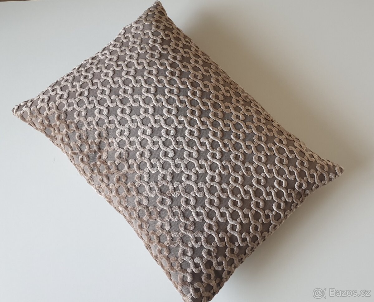 Luxusní polštář vč. výplně béžový - 3