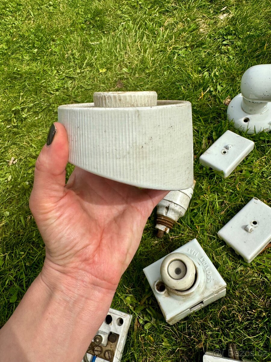 Keramické retro elektro kryty - 3