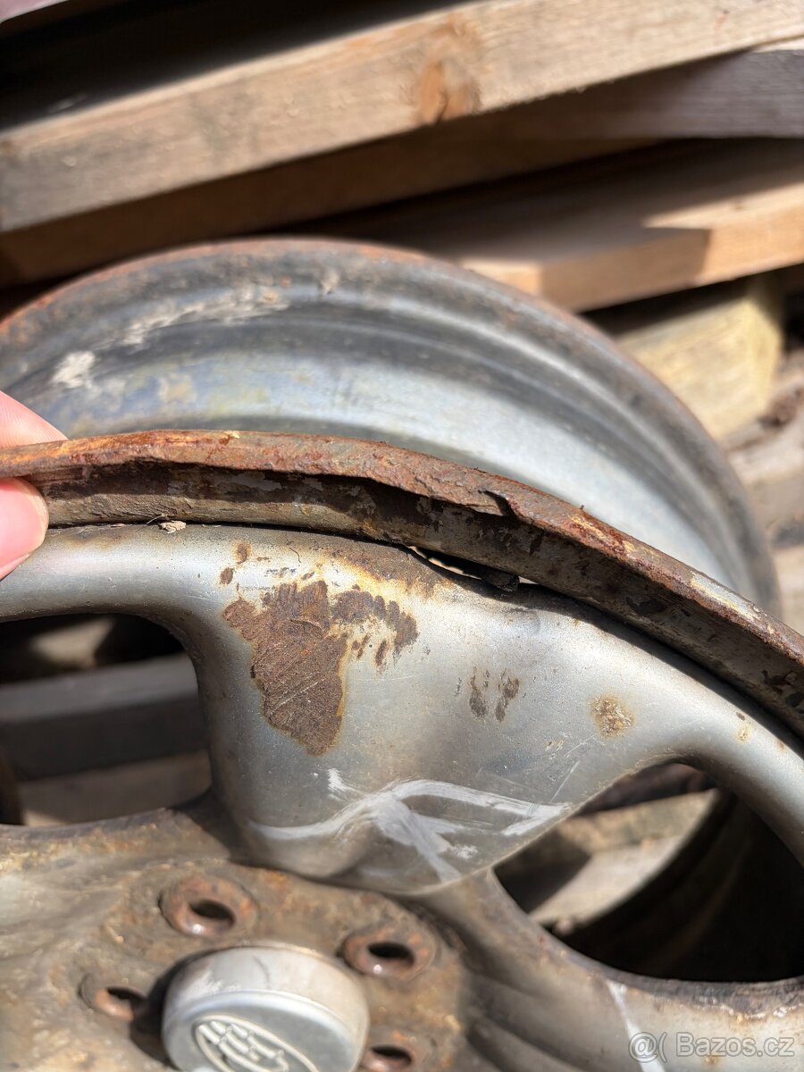 SUBARU ORIGINÁL KOLA R16 - 3