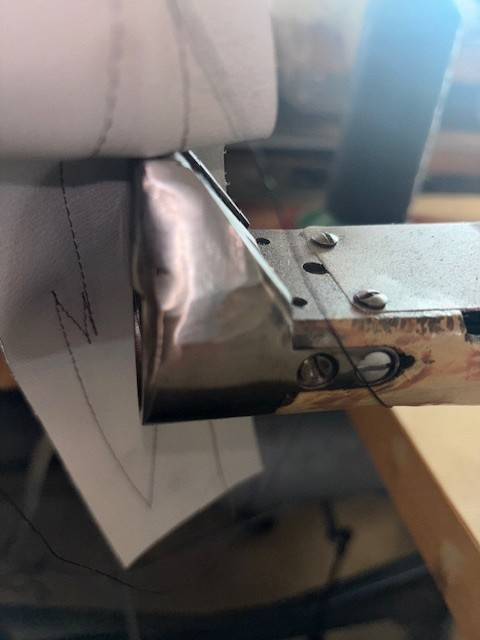 Prodám šicí stroj Pfaff 335 H3 - 3