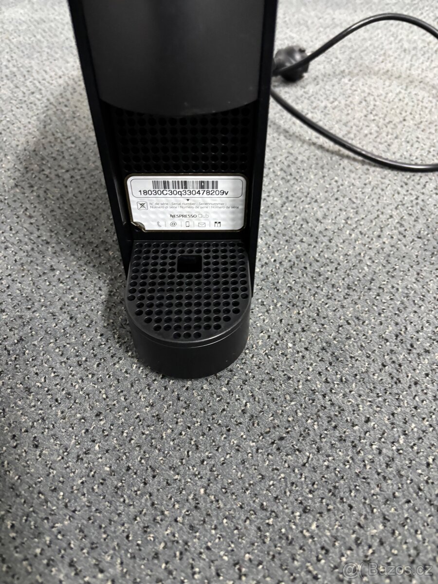 Nespresso Essenza mini black/černý - 3