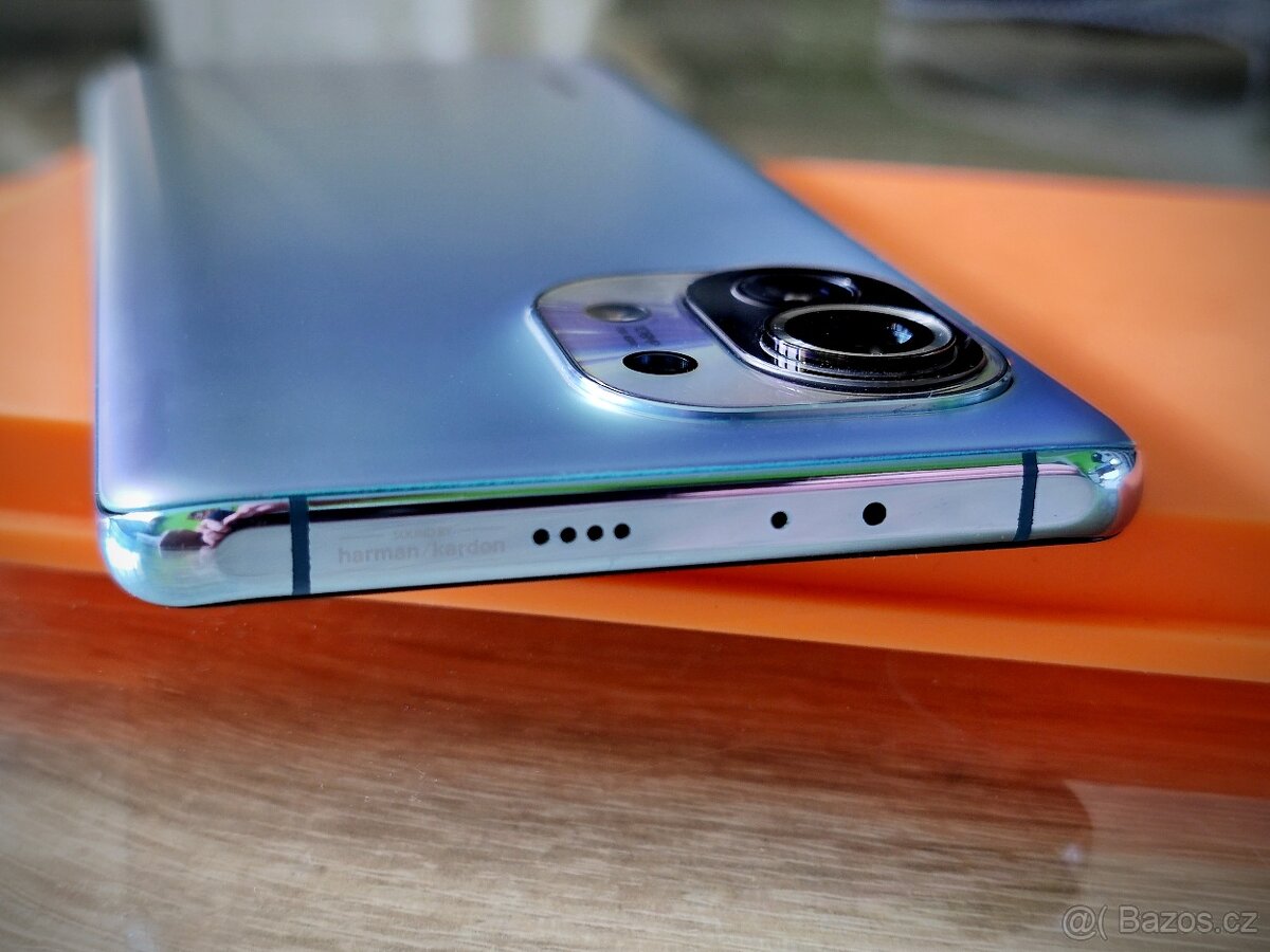 Prémiový Xiaomi Mi 11, 8GB/256GB, 5G (TOP STAV) NOVÁ BATERIE - 3