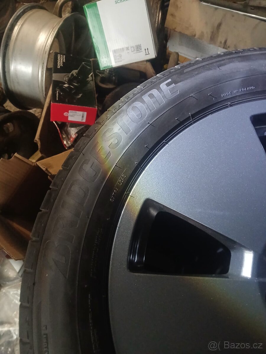 Kola Audi E-tron Top Stav - 3