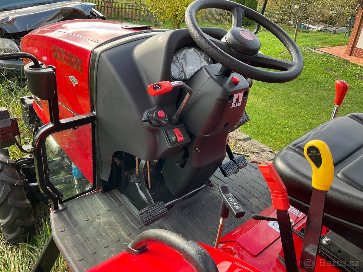 Robustní malotraktor 30 koní, 4x4 na SPZ, 1550 kg - 3