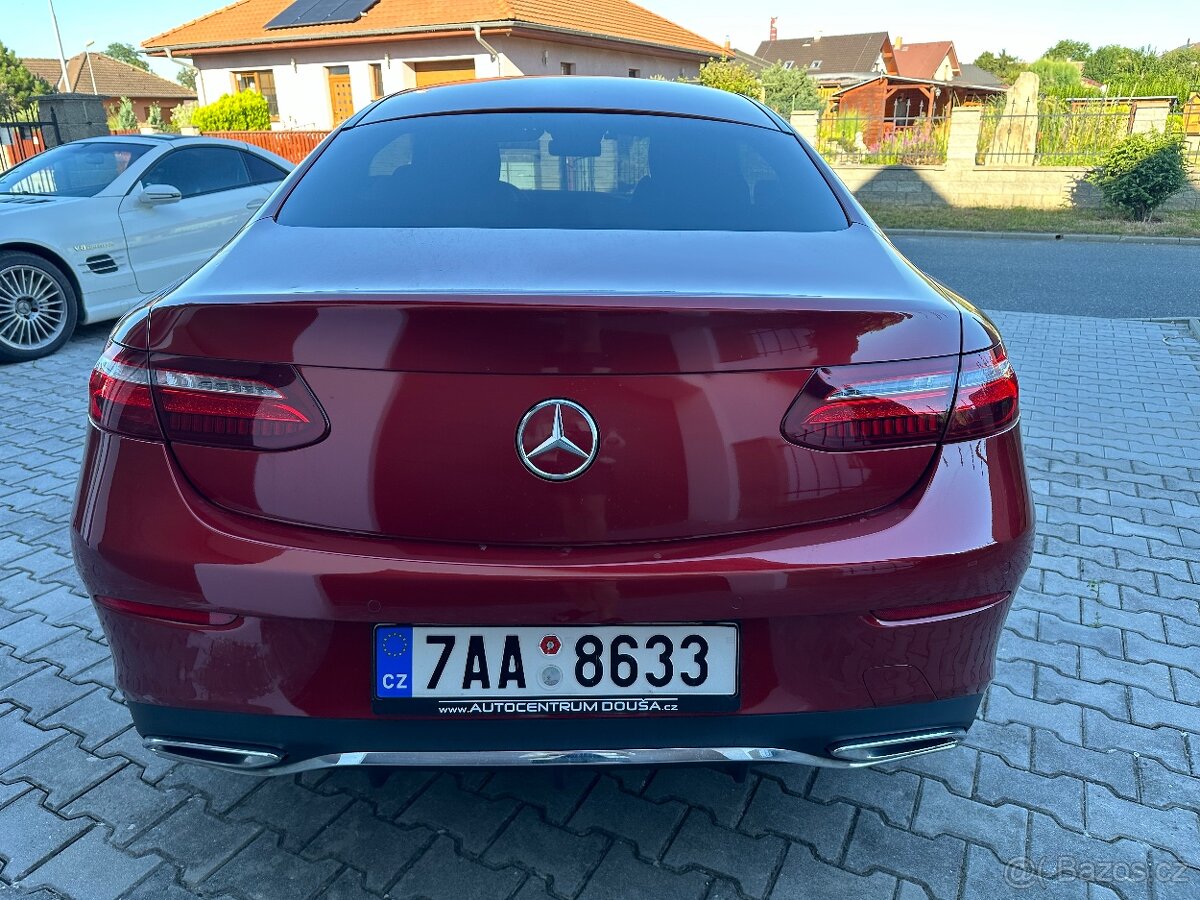 Mercedes-Benz Třídy E, E220, 2,0, 143kw, 2xpneu, odpočet DP - 3