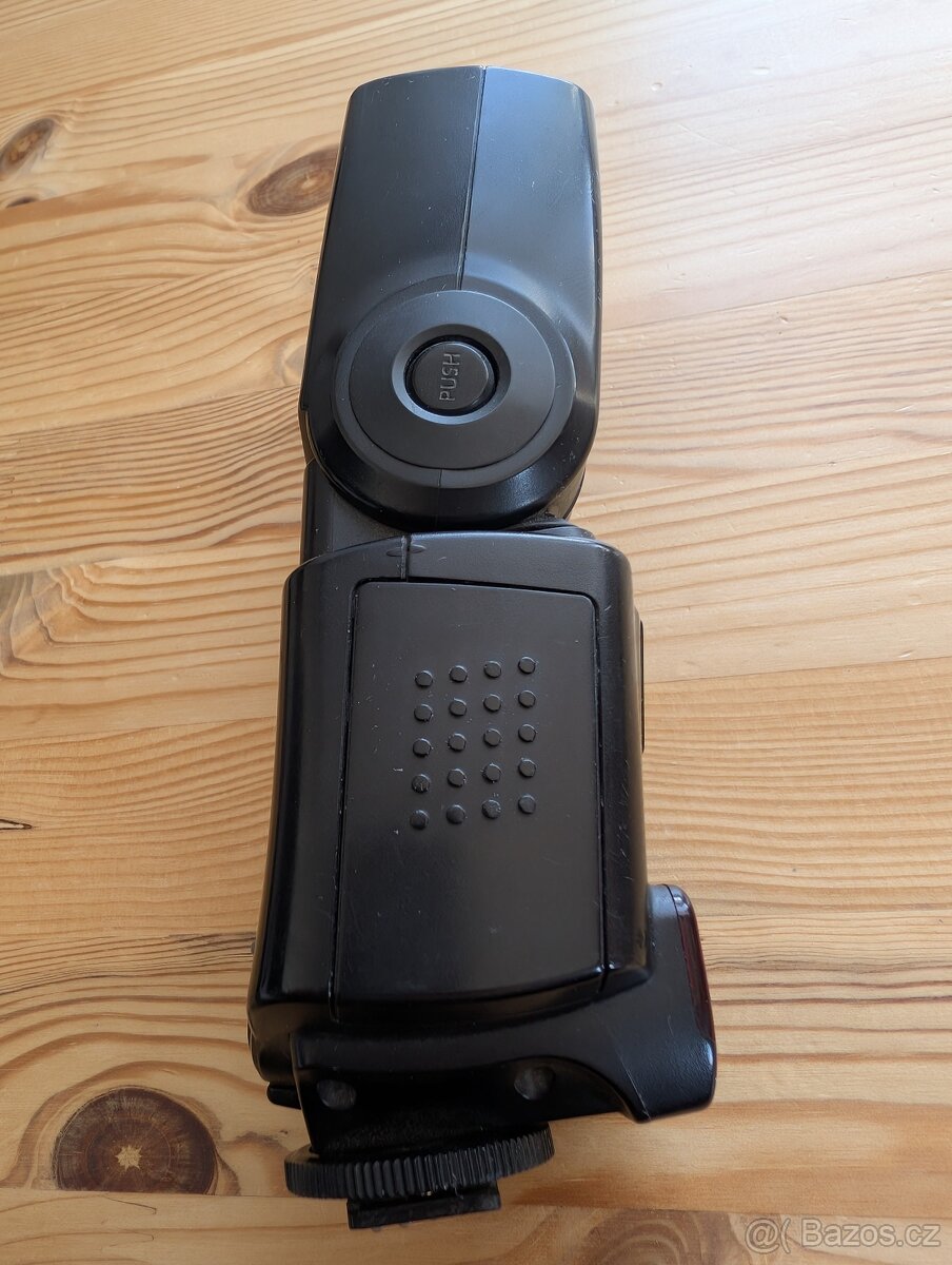 Poškozený/nefunkční blesk Canon Speedlite 430 EX - 3