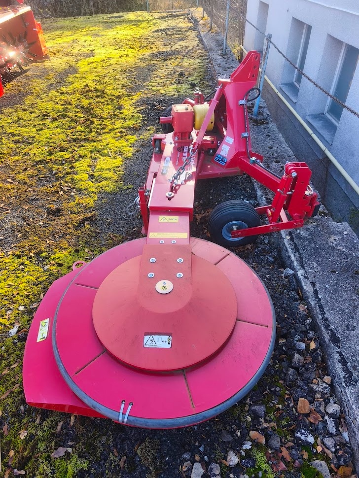 Podsekávač ohradníků ILTIS 200 - 3