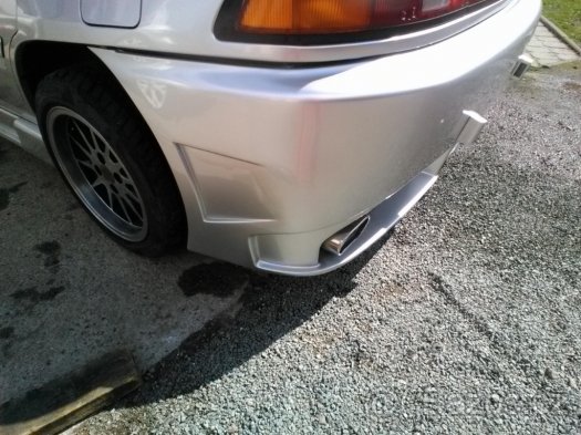 narazníky,spojlery mazda 323F - 3