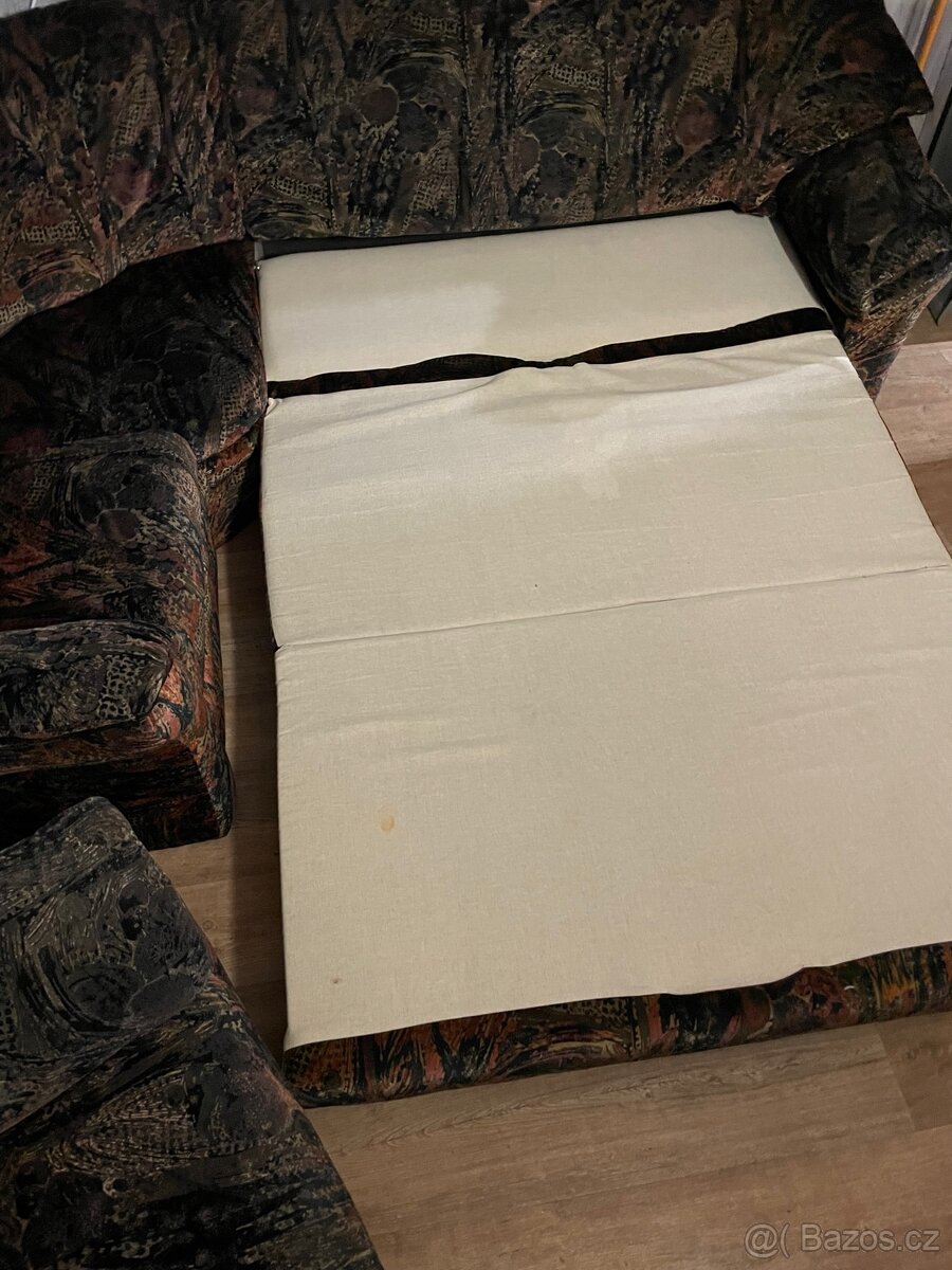 Sedačka, křeslo, stolek - 3