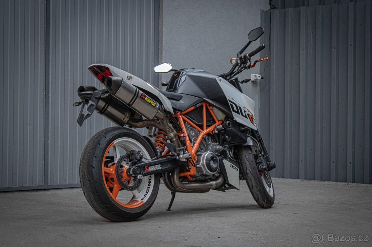KTM 990 Super Duke R - 3