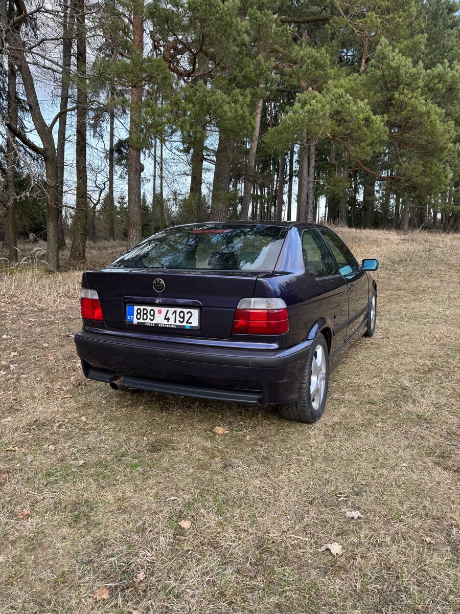 BMW e36 compact Techno violet - 3