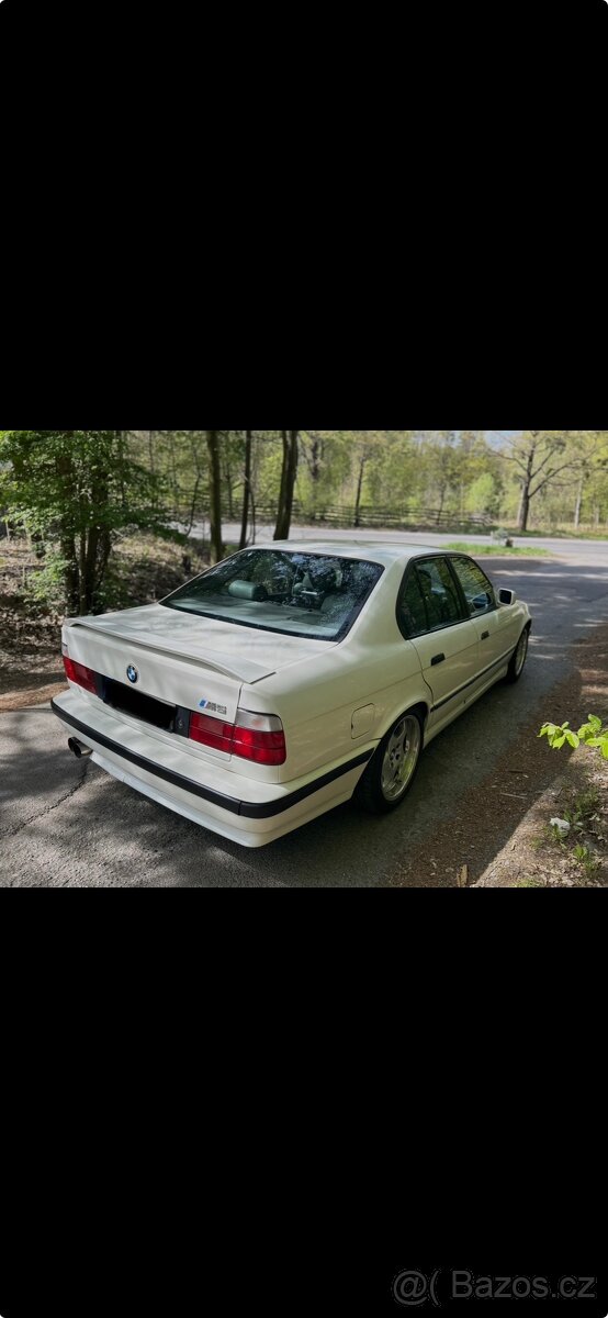 Prodál BMW M5 e34 - 3