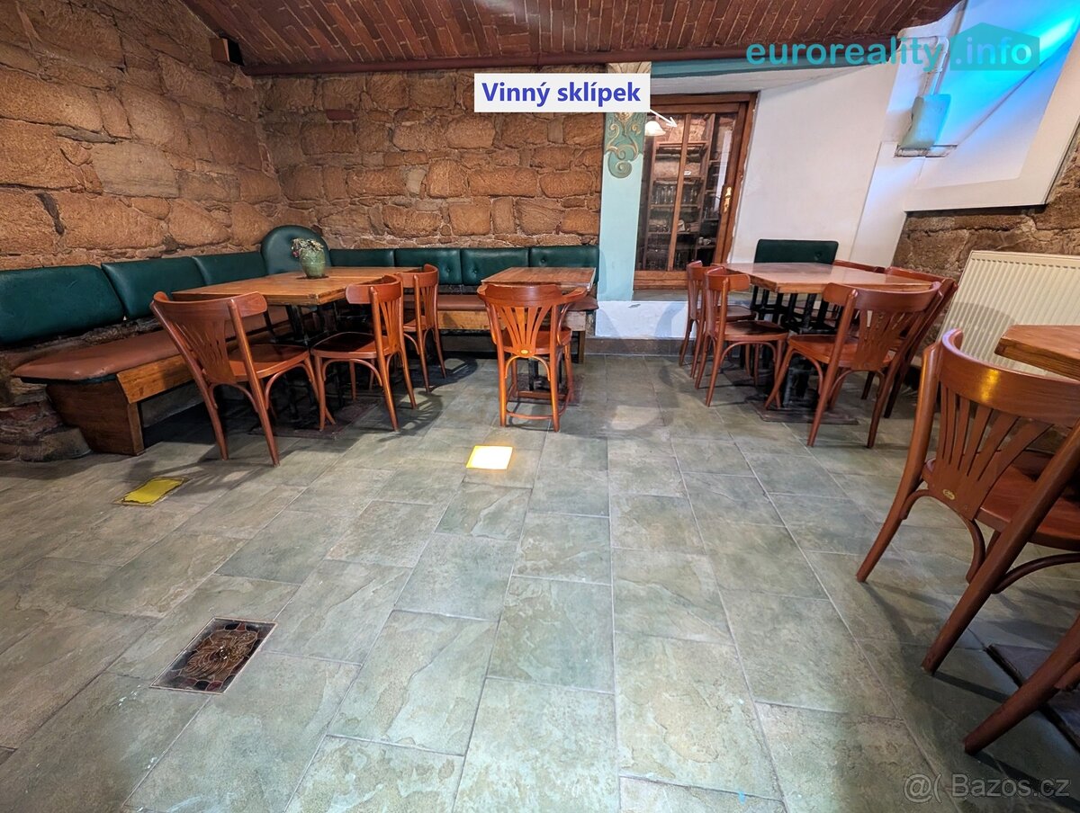 Pronájem, kancelářské prostory, 192 m2, Plzeň, ul. Lindauero - 3