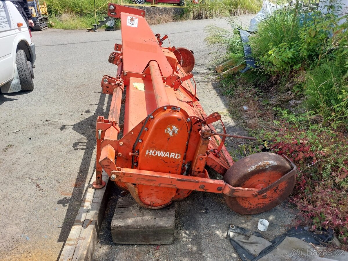 Prodám Rotavátor Značky Howard, pracovní záběr 3m - 3