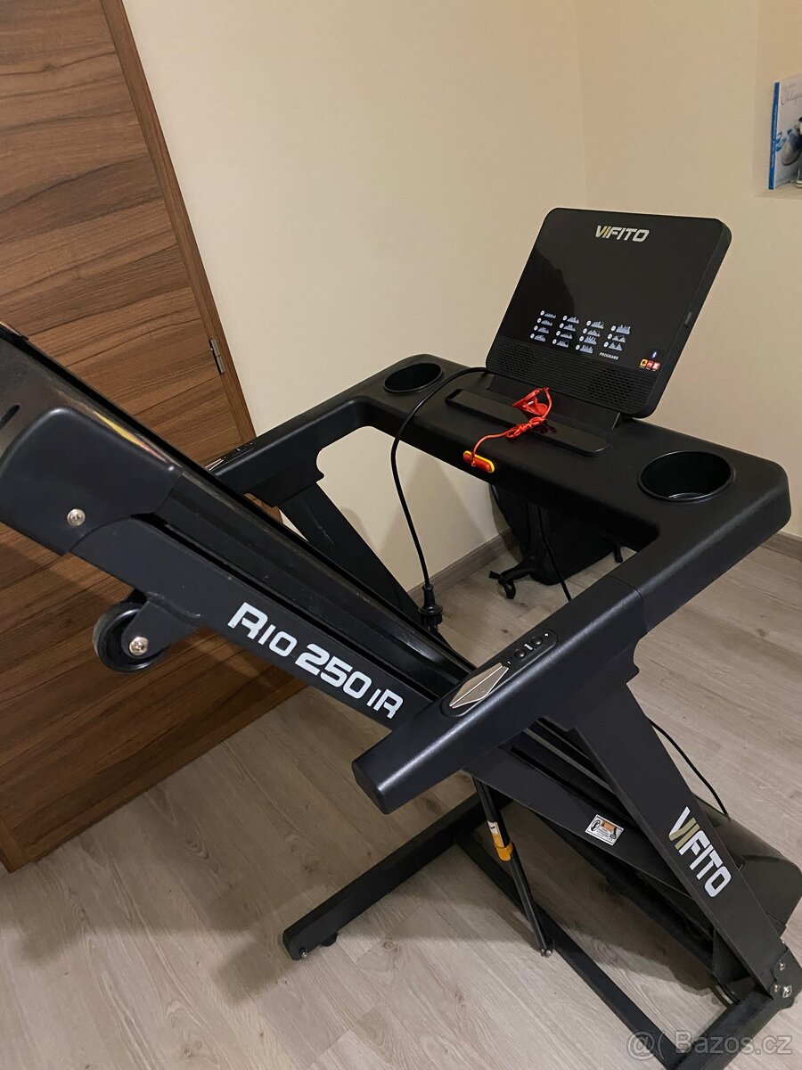 Prodám běžecký pás - VIFITO Rio 250 iR - 3