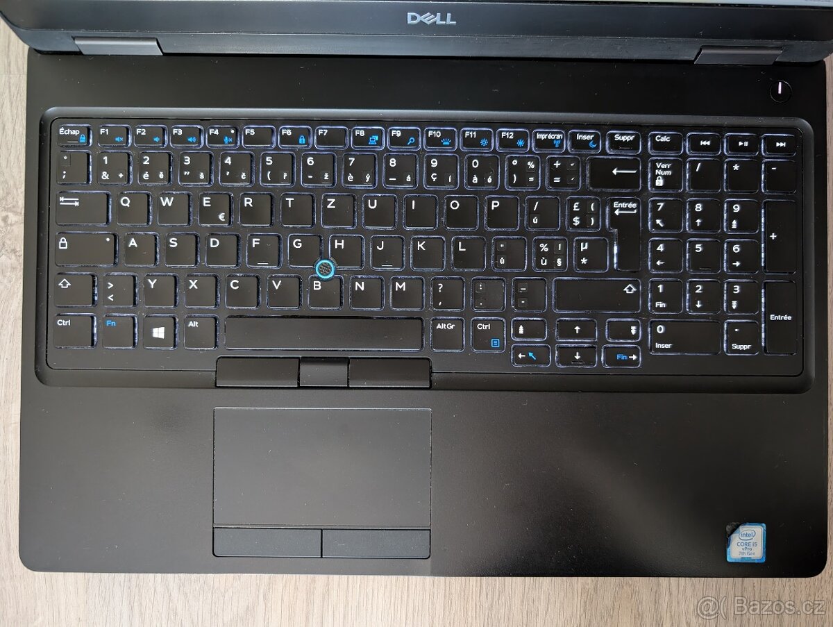 ▼DELL Latitude 5590 - 15,6" / i5-7300U / 8GB / SSD / ZÁR▼ - 3