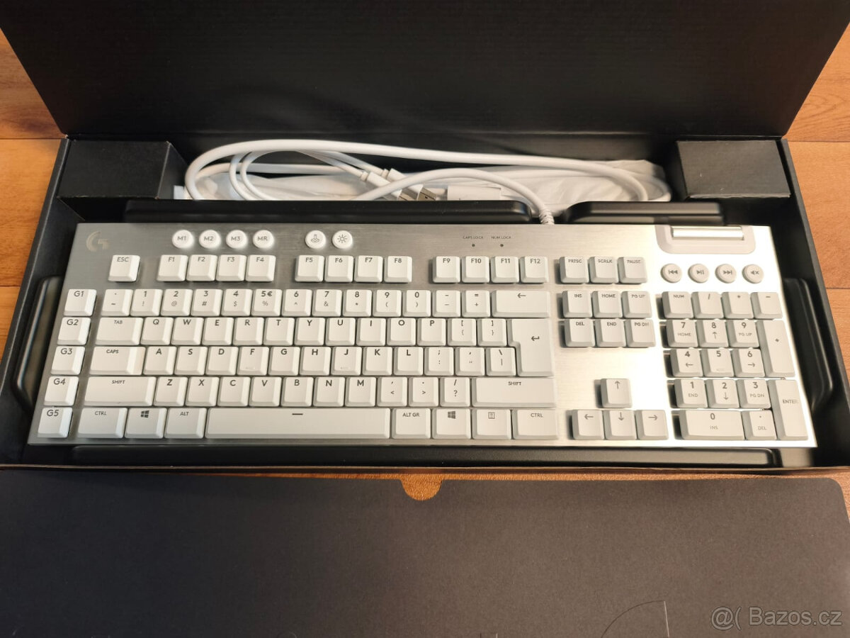 G815 LIGHTSYNC RGB Tactile BIELA, US - International QWERTY✅ - 3