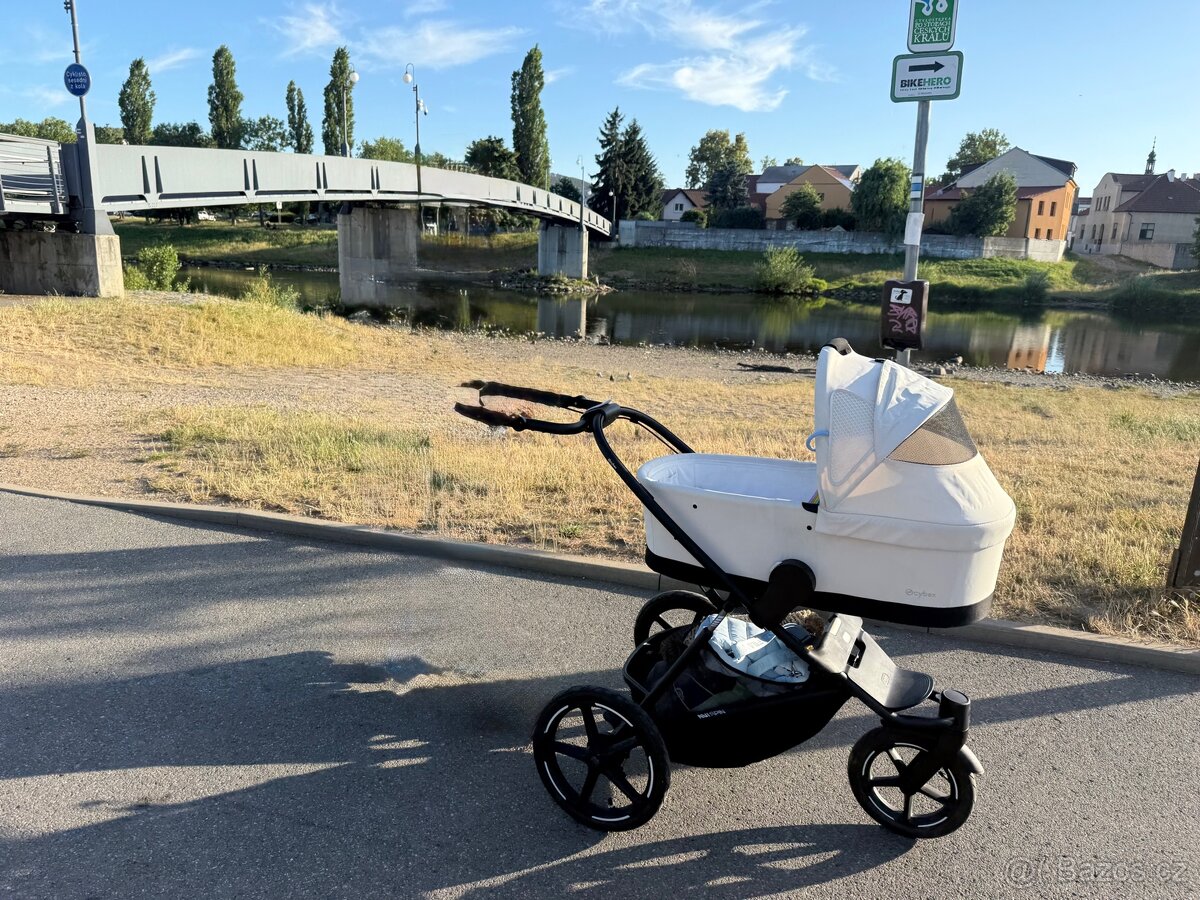 Kočárek CYBEX - 3