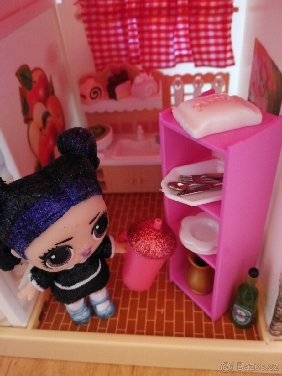 Domeček pro L. O. L. panenky - 3