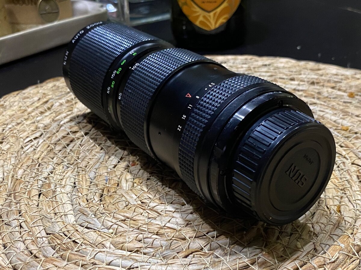 SUN Zoom 85–210mm f/4,5 (M42) - 3