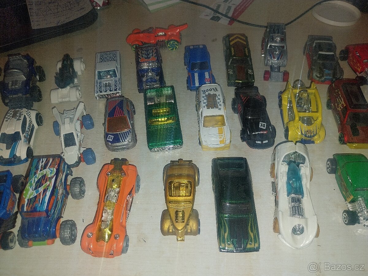 Hotwheels autička - 3