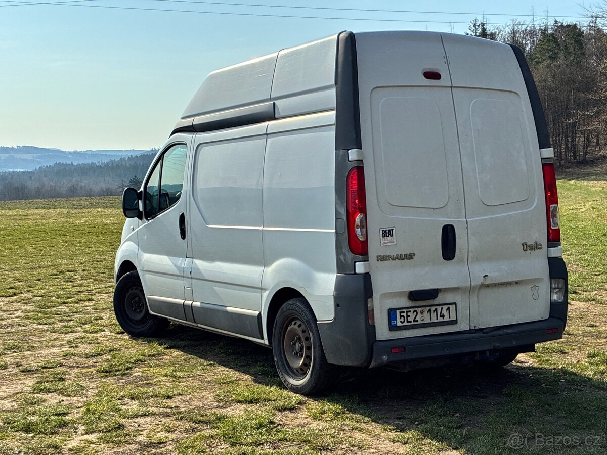 Renault Trafic 2011 - 3
