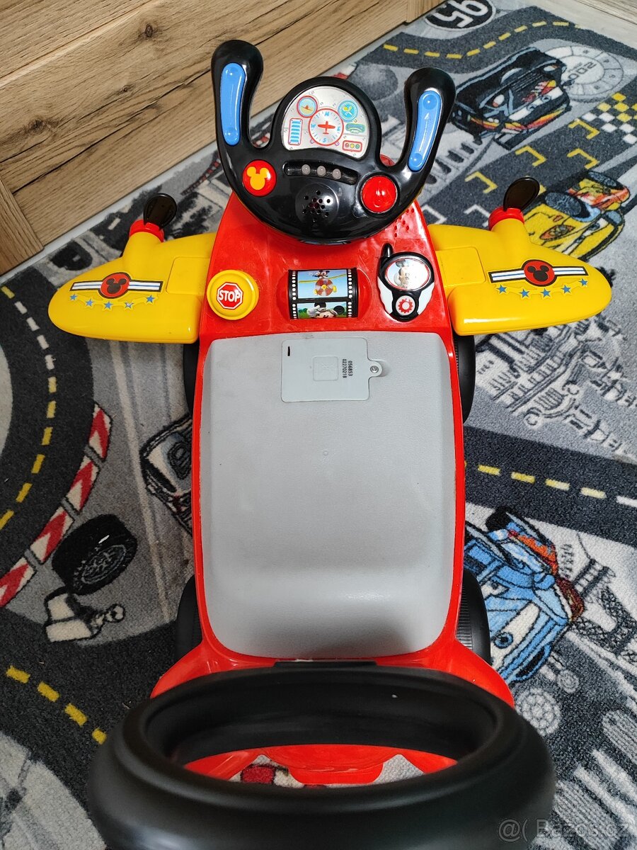 Hračky (svítící, hrající letadýlko) - 3