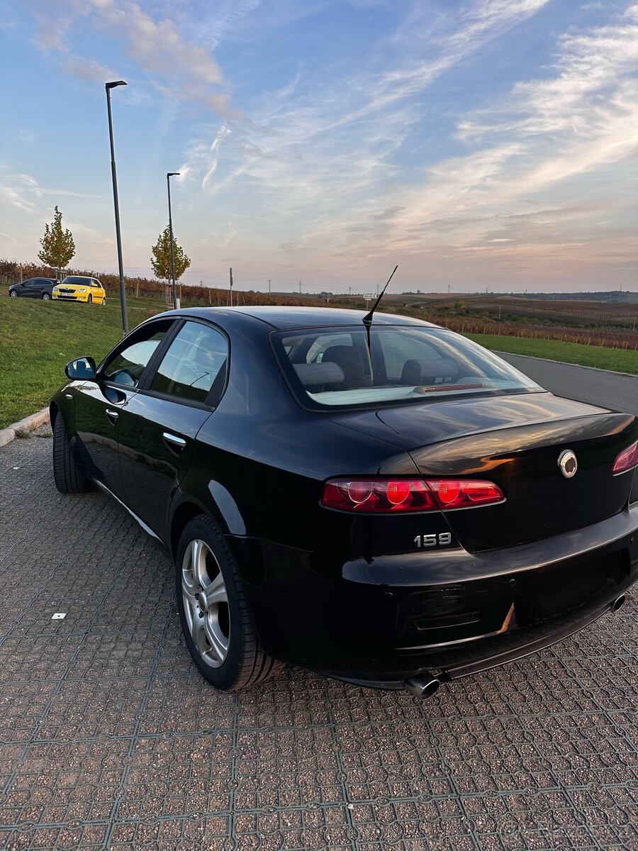 Alfa Romeo 159 2.2 JTS Sedan - 3