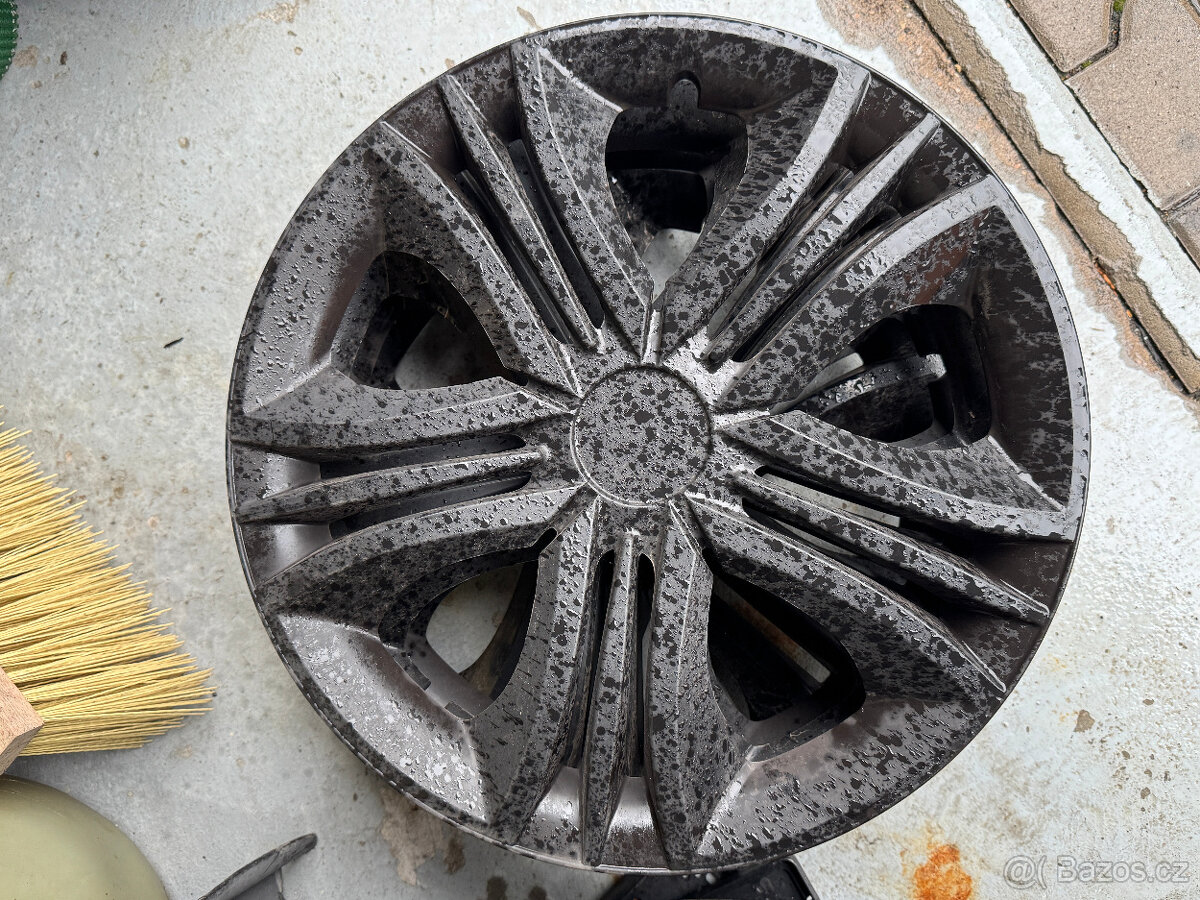 Hyundai iX35 - kola 16" - 6,5 J x 16 ET45 - 3