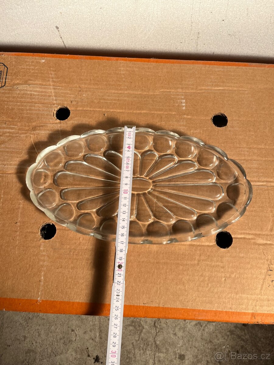 Oválná skleněná miska/tác - Broušený dekor - 3