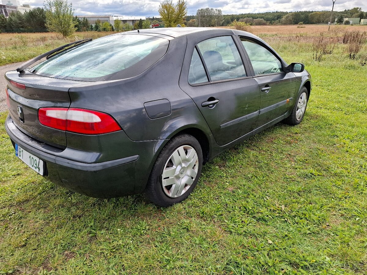 Renault Laguna 1.8i Klima Model 2003../// Na opravu/// - 3