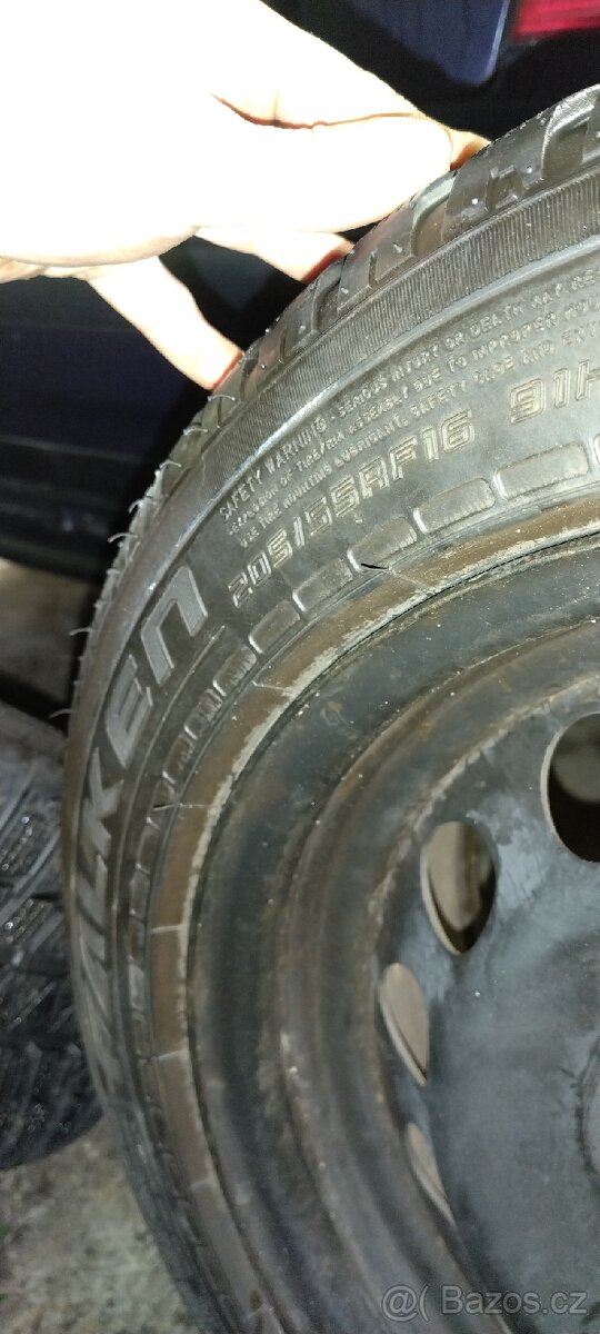 Kola BMW se zimními pneumatikami 205/55 /16 - 3